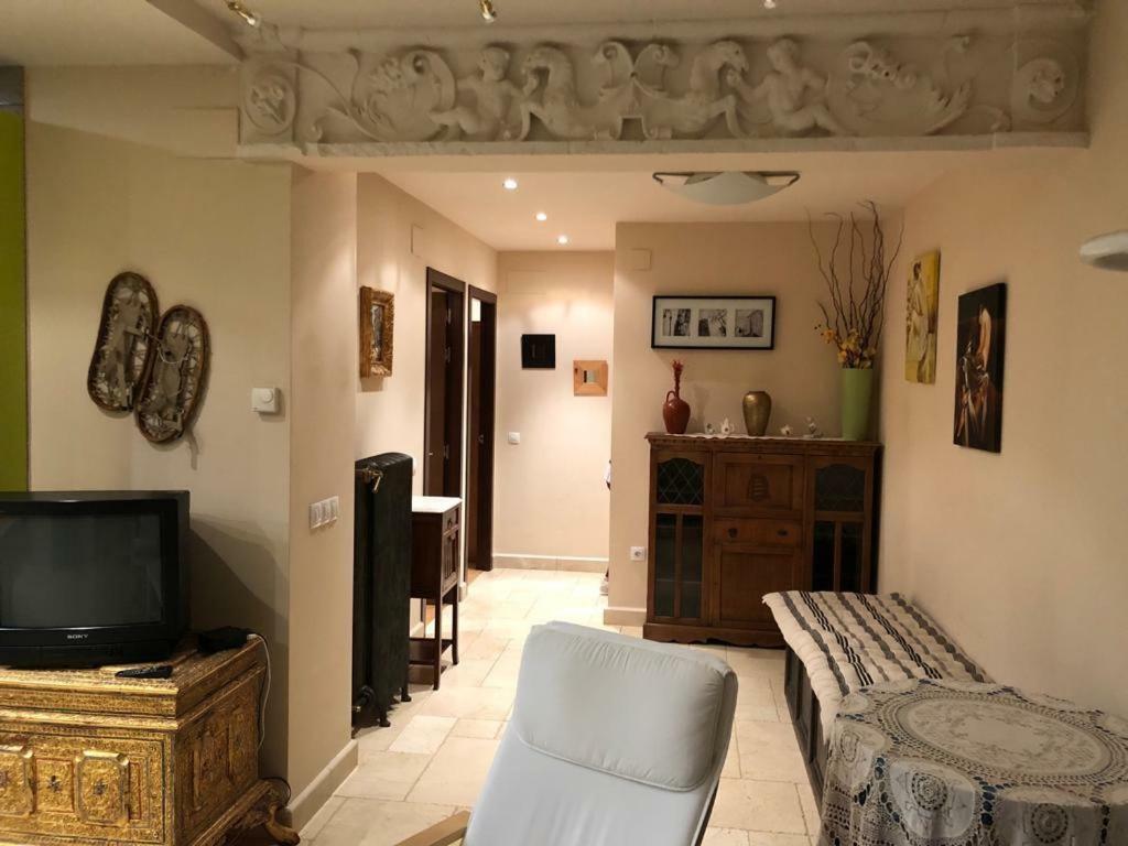 Apartamento Con Jardin Ezcaray Exteriör bild