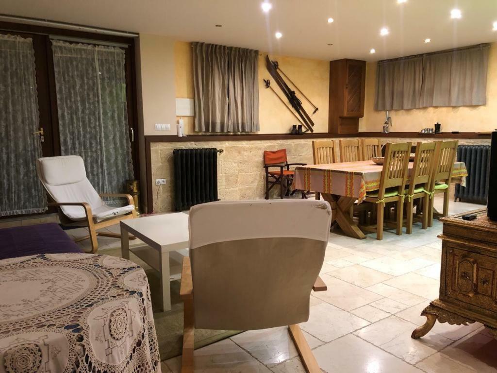 Apartamento Con Jardin Ezcaray Exteriör bild